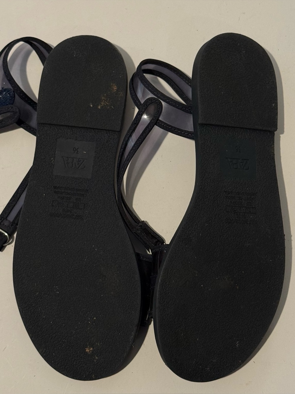 Zara Black Quilted Flat Sandals - Picture 7 of 8